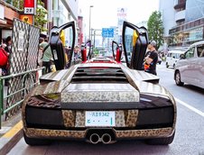 Lamborghini Murcielago deghizat in leopard