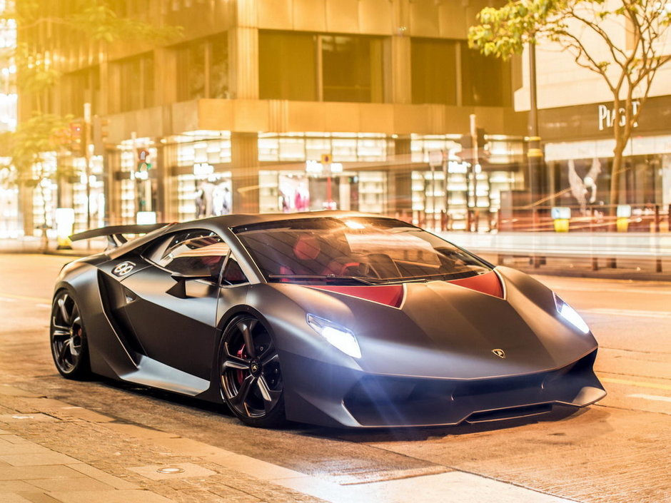 Lamborghini Sesto Elemento