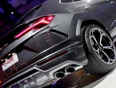 Lamborghini Urus - Poze Reale