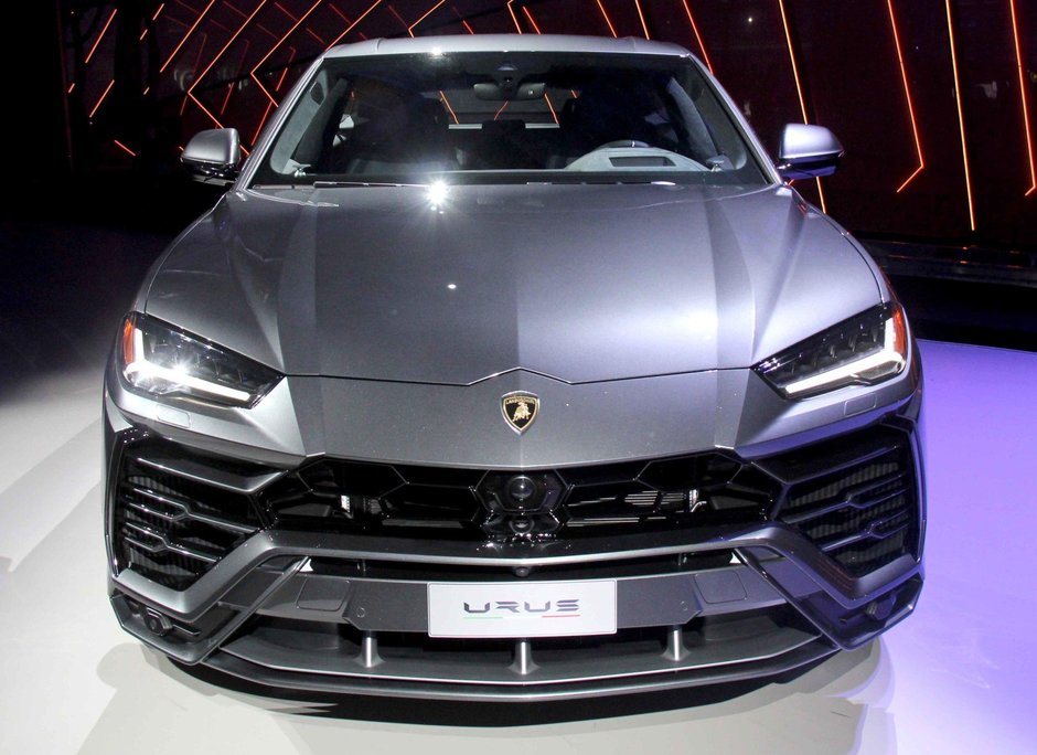 Lamborghini Urus - Poze Reale