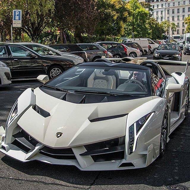 Lamborghini Veneno "Cream"