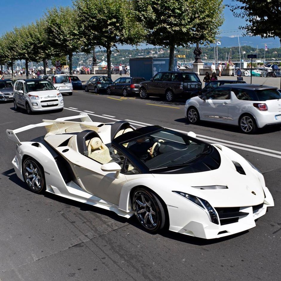 Lamborghini Veneno "Cream"