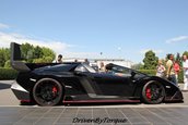 Lamborghini Veneno Roadster in negru