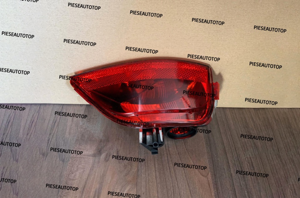 Lampa ceata dreapta bara spate Dacia Logan 2 2017-2020 NOUA 265605279R