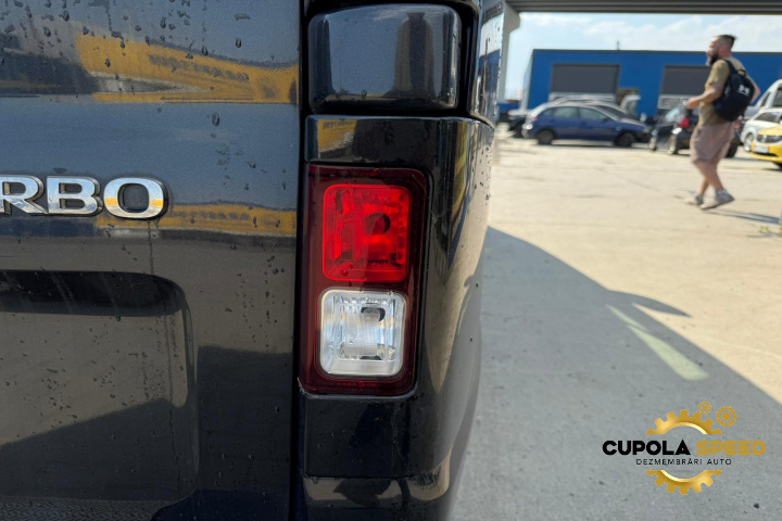 Lampa ceata dreapta Opel Vivaro B [2014 - 2019]
