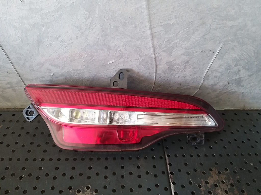 Lampa ceata led dreapta bara spate renault kadjar ha hl 90141131r 265807631r 90140562