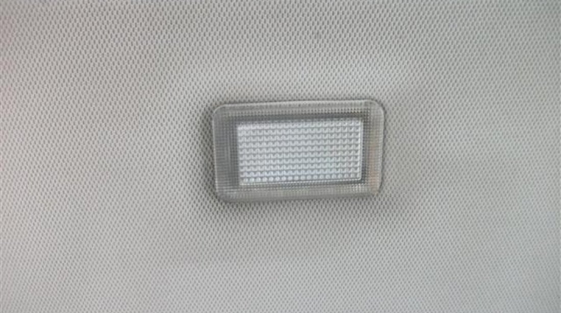 Lampa iluminare parasolar Hyundai Tucson 20L Diesel an 2008