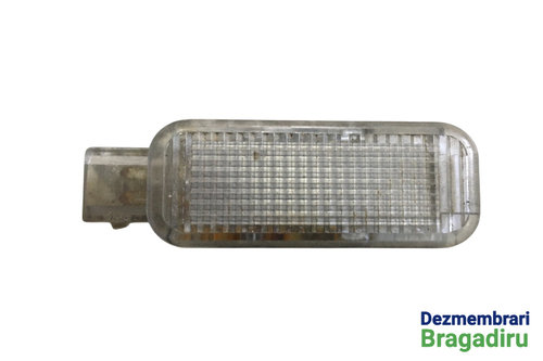 Lampa iluminat fata usa spate stanga Seat Exeo [2009 - 2012] Sedan 2.0 TDI MT (143 hp) Cod motor: CA...