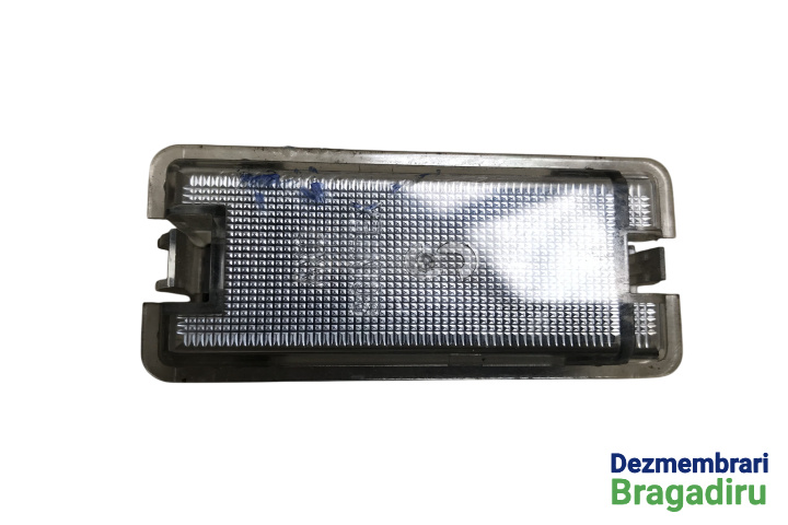 Lampa interior Cod: 7700771935 Renault Clio 2 [facelift] [2001 - 2005] Hatchback 5-usi 1.5 dCi MT (82 hp) Cod motor: K9K-B7-02