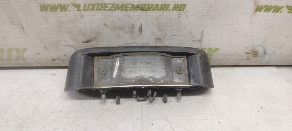 Lampa numar 8200024813b Opel Vivaro A [2002 - 2006] 1.9 dti F9Q760