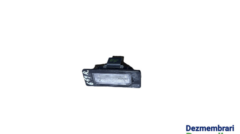 Lampa numar dreapta Audi A4 B8/8K [2007 - 2011] Sedan 4-usi 2.0 TDI multitronic (143 hp) Cod motor: CAGA