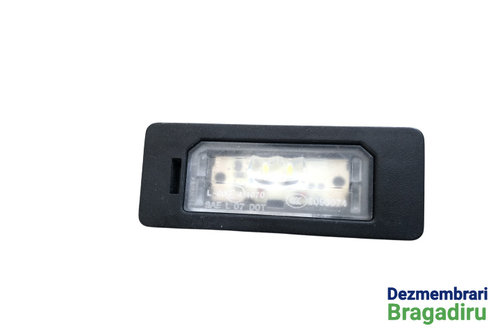 Lampa numar dreapta Cod: 7193293 7193293 BMW Seria 5 F11 [2009 - 2013] Touring wagon 520 d Steptroni...