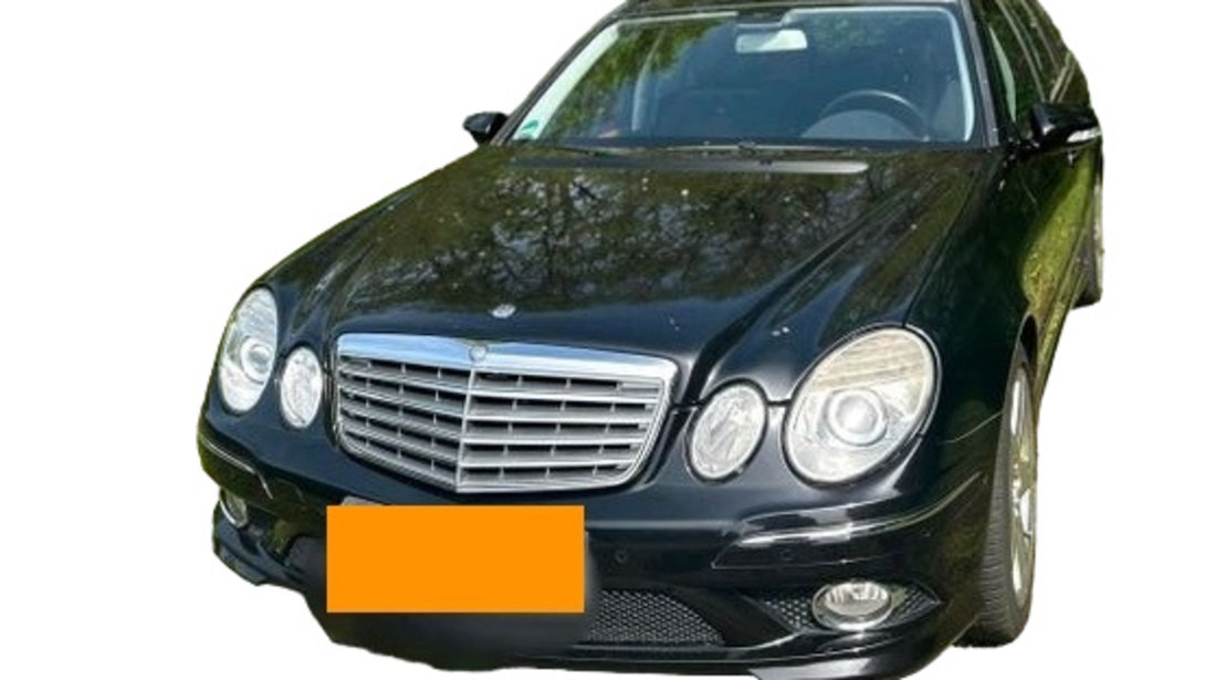 Lampa numar dreapta Mercedes-Benz E-Class W211/S211 [2002 - 2006] wagon 5-usi E 220 CDI MT (150 hp)