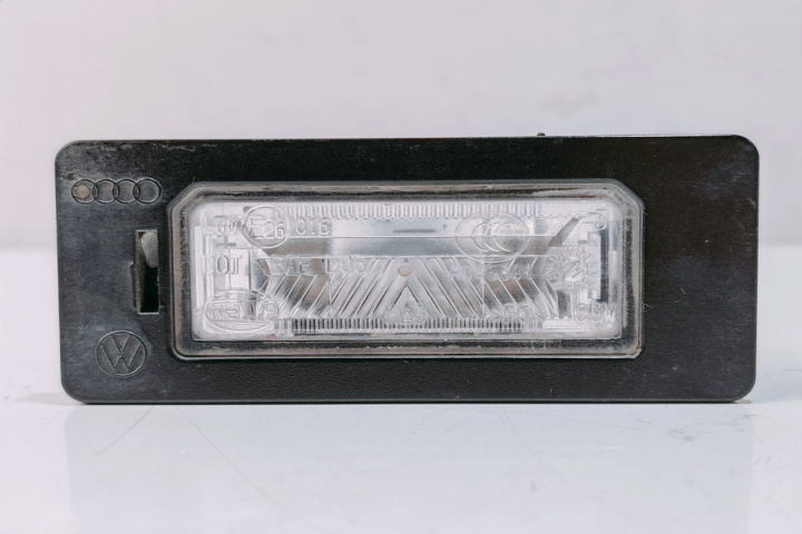 Lampa numar inmatriculare 8T0943021 Volkswagen VW Passat B6 [2005 - 2010]