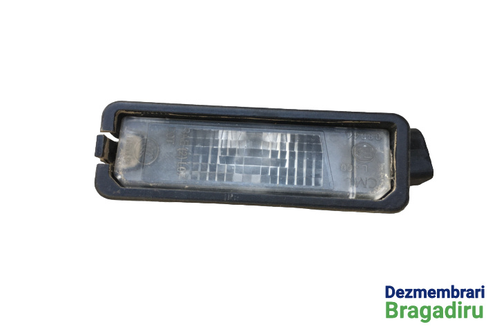 Lampa numar stanga Cod: 1K8943021 Volkswagen VW Golf 6 [2008 - 2015] Hatchback 5-usi 1.4 MT (80 hp) Cod motor CGGA, Cod cutie LEG, Cod culoare L7WA