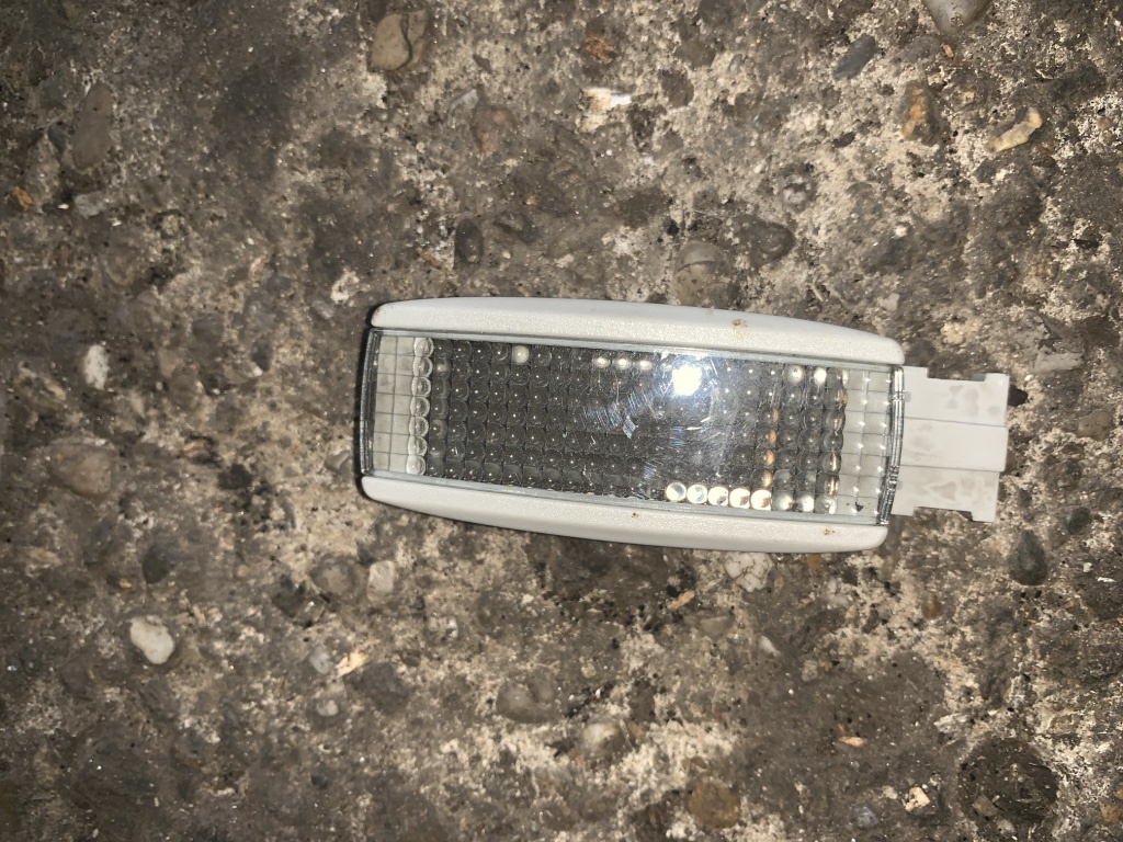 Lampa parasolar Volkswagen VW Bora [1998 - 2005] Sedan 1.9 TDI MT (150 hp) (1J2)