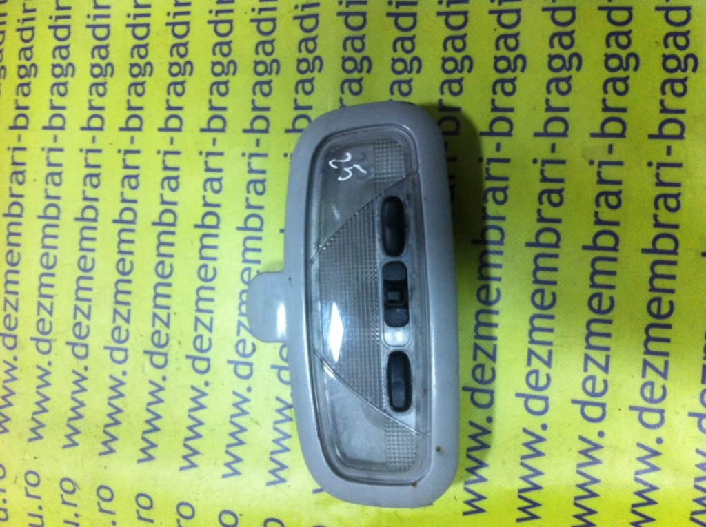Lampa plafon fata Ford Focus [facelift] [2001 - 2007] Sedan 1.8 TDCi MT (115 hp) (DFW) Ghia