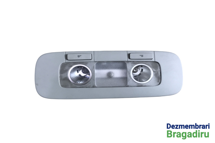 Lampa plafon spate Cod: 3C0947291D 3C0947291D Volkswagen VW Golf 6 [2008 - 2015] wagon 5-usi 1.6 TDI BlueMotion MT (105 hp) Cod motor: CAY, Cod cutie: LUB, Cod culoare: LA7W