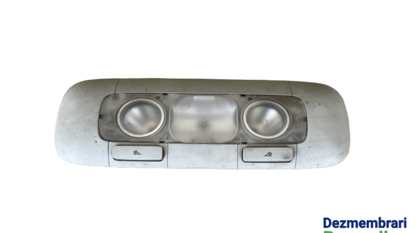 Lampa plafon spate Volkswagen Golf 5 [2003 - 2009] Hatchback 5-usi 2.0 TDI MT (140 hp) V (1K1)