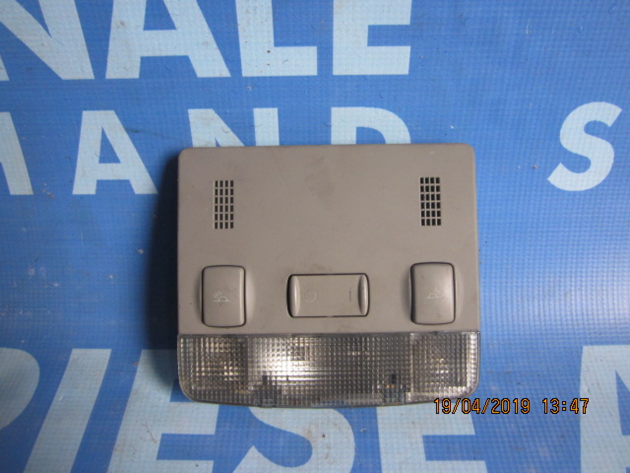 Lampa plafoniera Audi A2; 8Z0947111 (fata)