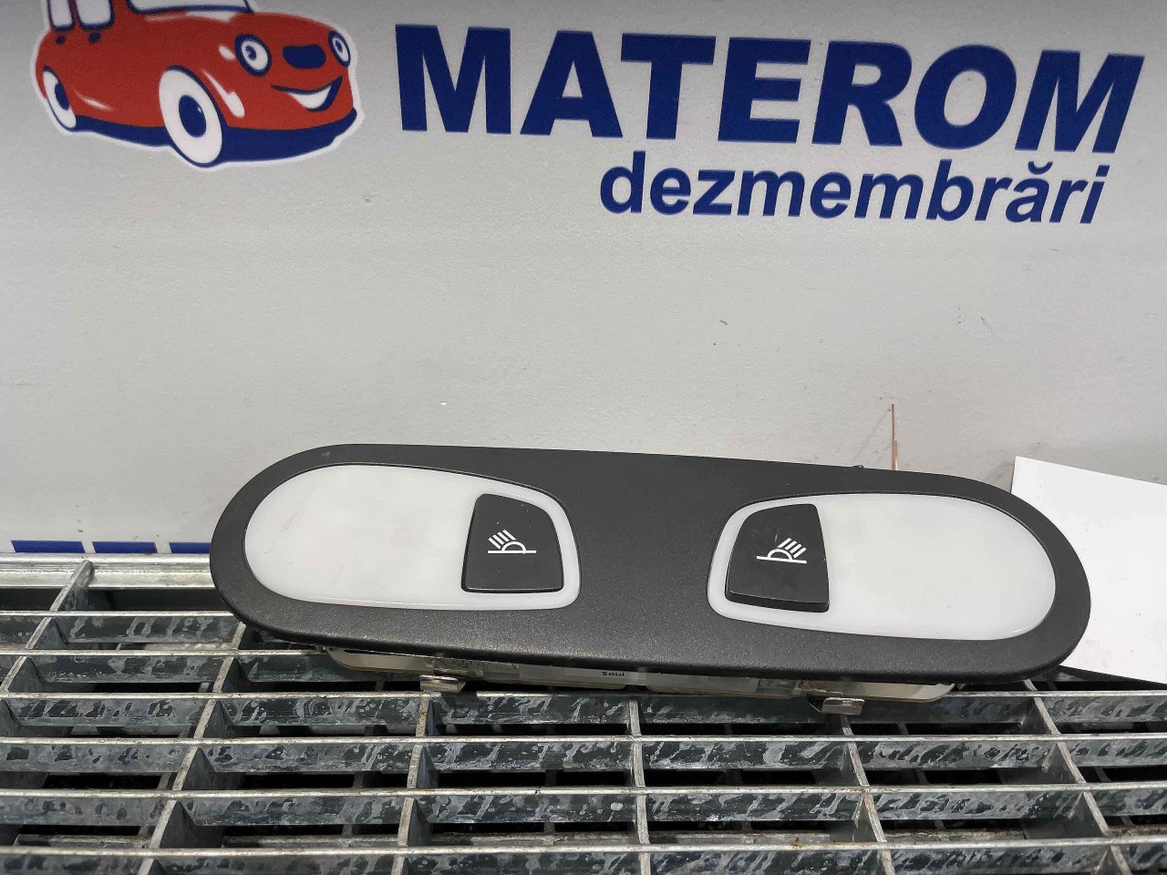LAMPA PLAFONIERA AUDI A6 - - (2011 2015)