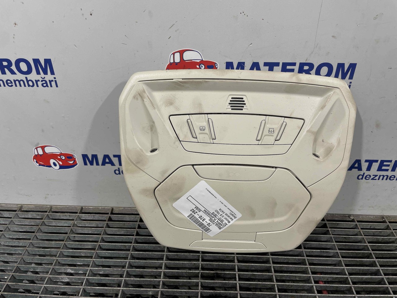 LAMPA PLAFONIERA FORD KUGA 2.0 TDCI - (2012 2019)