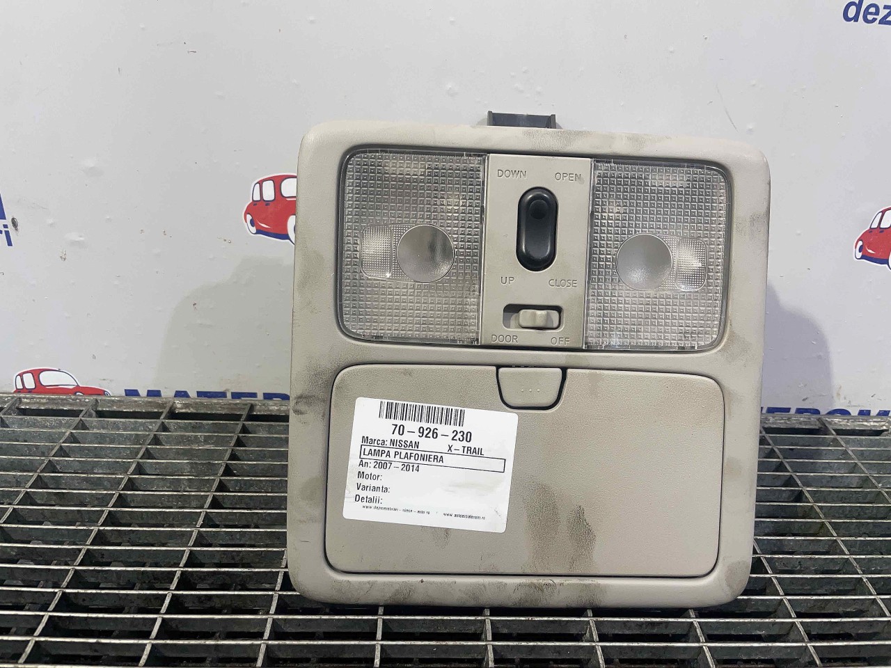 LAMPA PLAFONIERA NISSAN X-TRAIL - - (2007 2014)