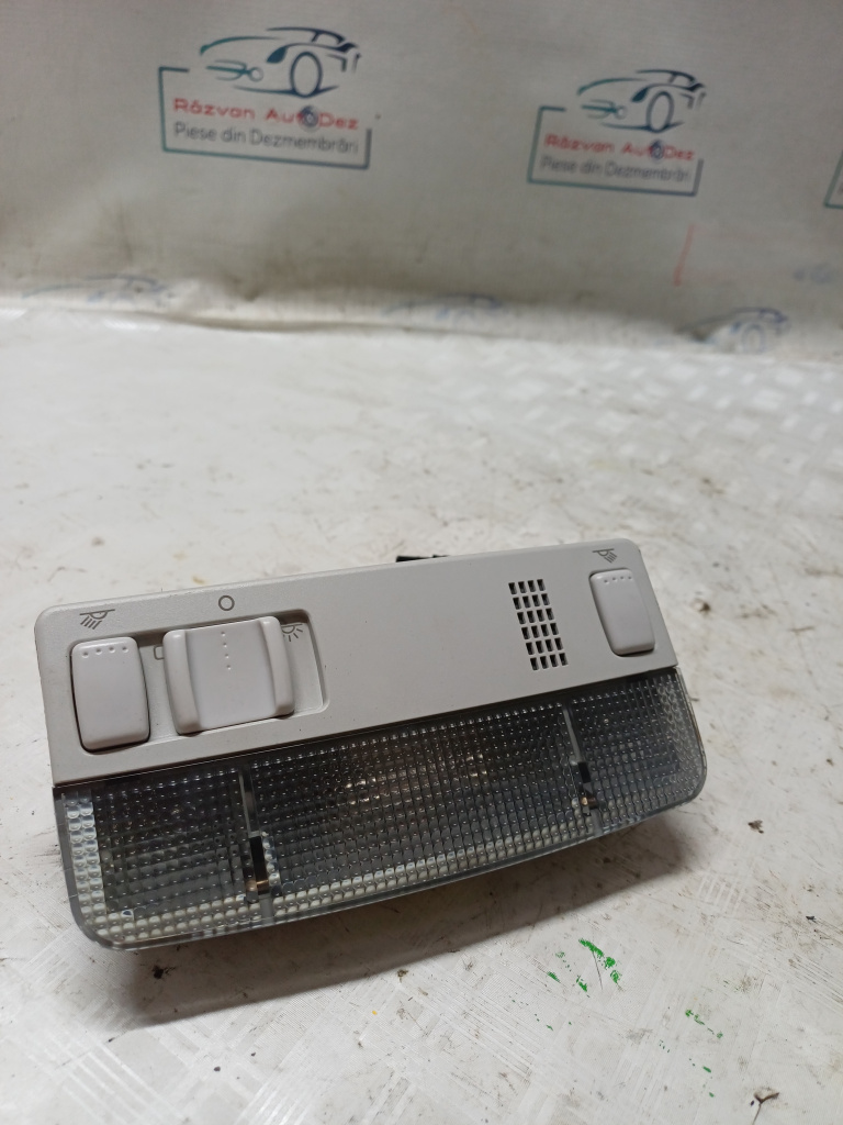 Lampa plafoniera Skoda Fabia 3 Break 1.4 Motorina 2016, 3B0035711B