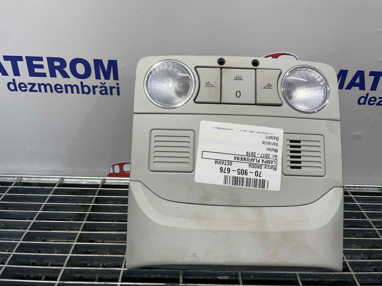 LAMPA PLAFONIERA SKODA OCTAVIA OCTAVIA - - (2017 2019)