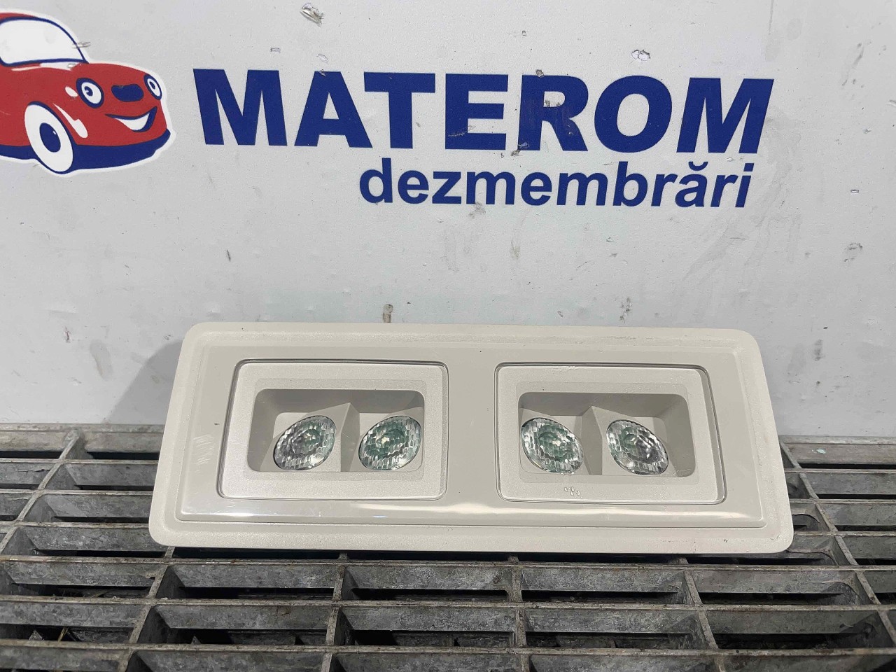 LAMPA PLAFONIERA VW ID 4 ID 4 - - (2020 2023)