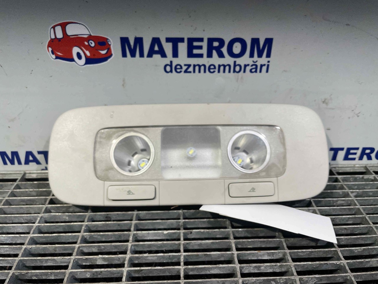 LAMPA PLAFONIERA VW PASSAT - - (2010 2014)