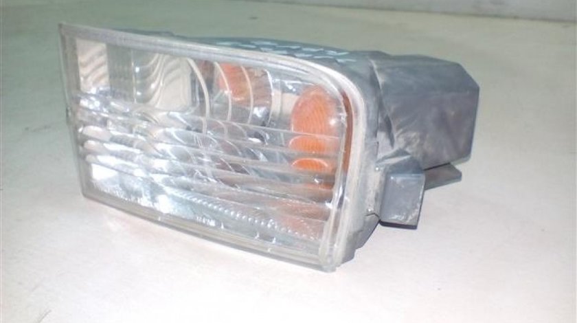 Lampa semnal bara fata Toyota Rav 4 An 2000 2001 2002 2003 2004 2005