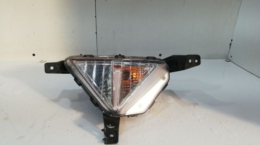 Lampa semnal dreapta Hyundai Elantra cod 92302-F2500 An 2019 o prinderte rupta