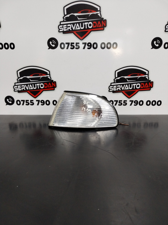 Lampa semnalizare dreapta fata Audi A4 (1994-2001) [8D2, B5] 1.9 Motorina 1999, CU DEFECT
