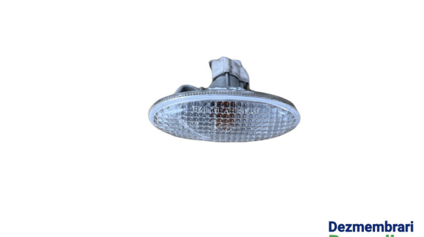 Lampa semnalizare pe aripa dreapta Mazda 6 GG [2002 - 2005] Liftback MAZDA 6 (GG) 06.2002 - 08.2007