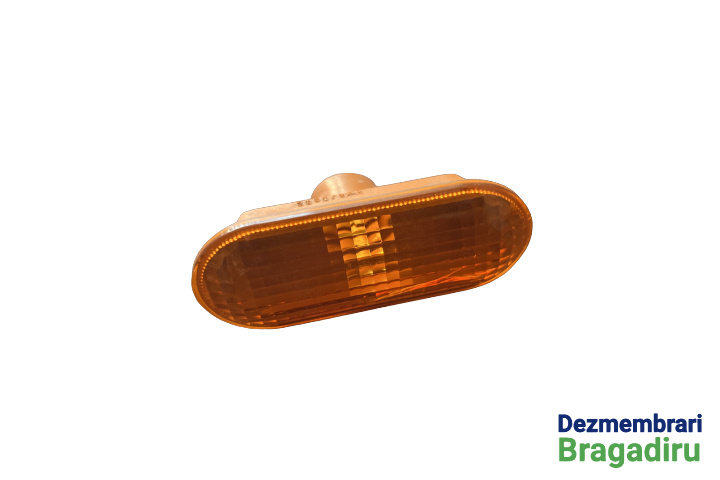 Lampa semnalizare pe aripa fata dreapta Ford Fiesta 5 [facelift] [2005 - 2010] Hatchback 3-usi 1.3 MT (69 hp)