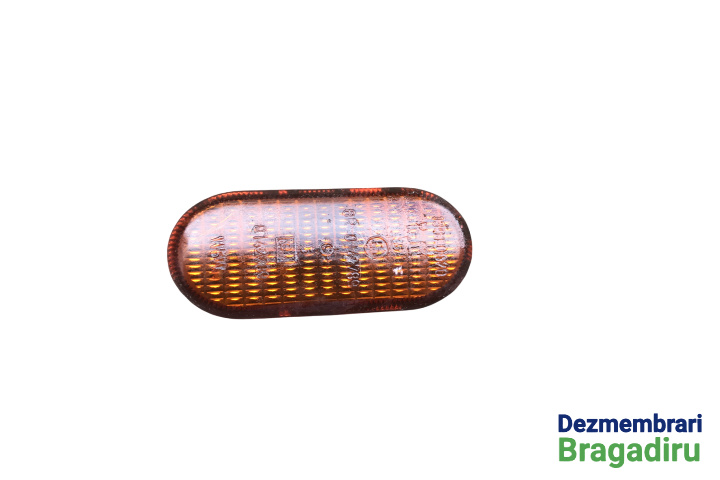Lampa semnalizare pe aripa fata dreapta Renault Megane [facelift] [1999 - 2003] Coupe 1.6 MT (107 hp)