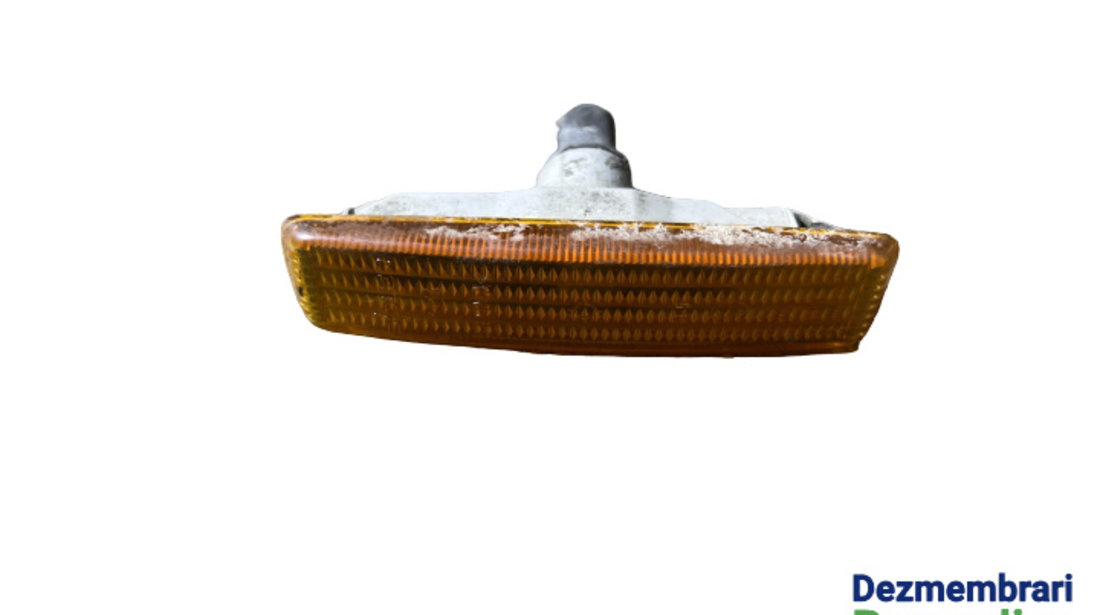 Lampa semnalizare pe aripa fata stanga BMW Seria 5 E39 [1995 - 2000] Sedan 4-usi 523i MT (170 hp) SE 2.5