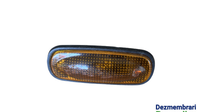 Lampa semnalizare pe aripa fata stanga Land Rover Freelander [1998 - 2006] Crossover 5-usi 2.0 DI MT (98 hp)