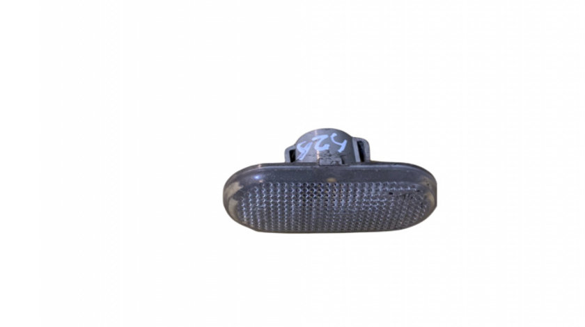 Lampa semnalizare pe aripa fata stanga Renault Clio 2 [facelift] [2001 - 2005] Hatchback 5-usi 1.5 dCi MT (65 hp)