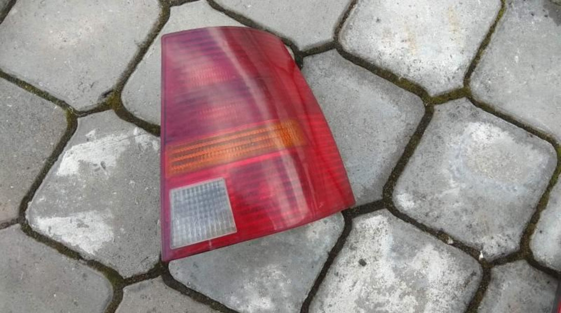 Lampa spate dreapta Volkswagen Golf 4 (1997-2005)