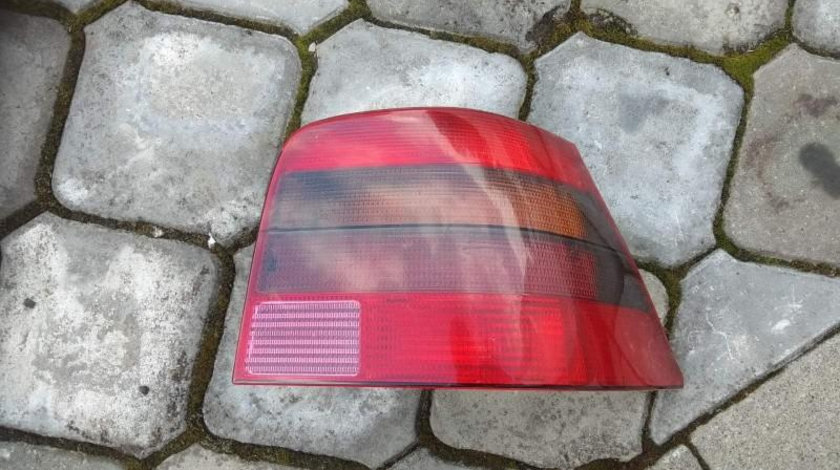 Lampa spate dreapta Volkswagen Golf 4 (1997-2005)