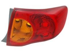 Lampa spate exterior dreapta Toyota Corolla Sedan 2007/2011