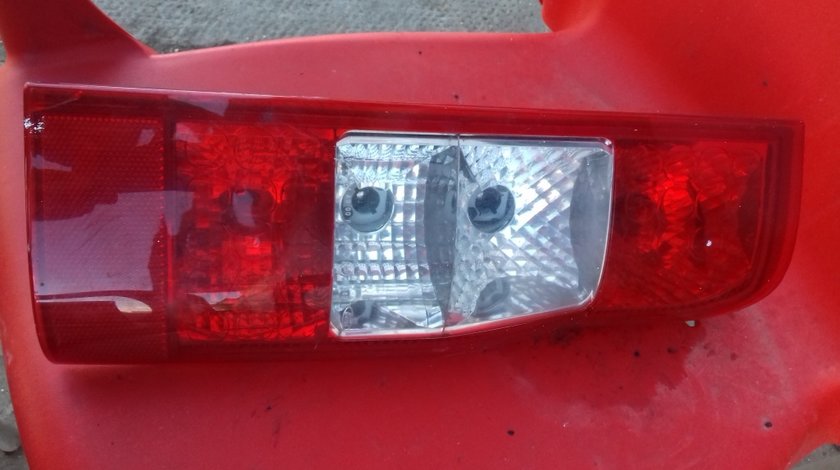 Lampa spate ford transit 2.4 2008,piese originale din dezmembrari