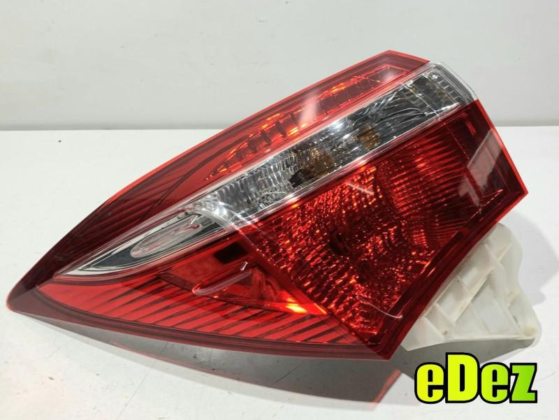 Lampa spate stanga aripa Toyota Corolla (2012-2018) 8156102760