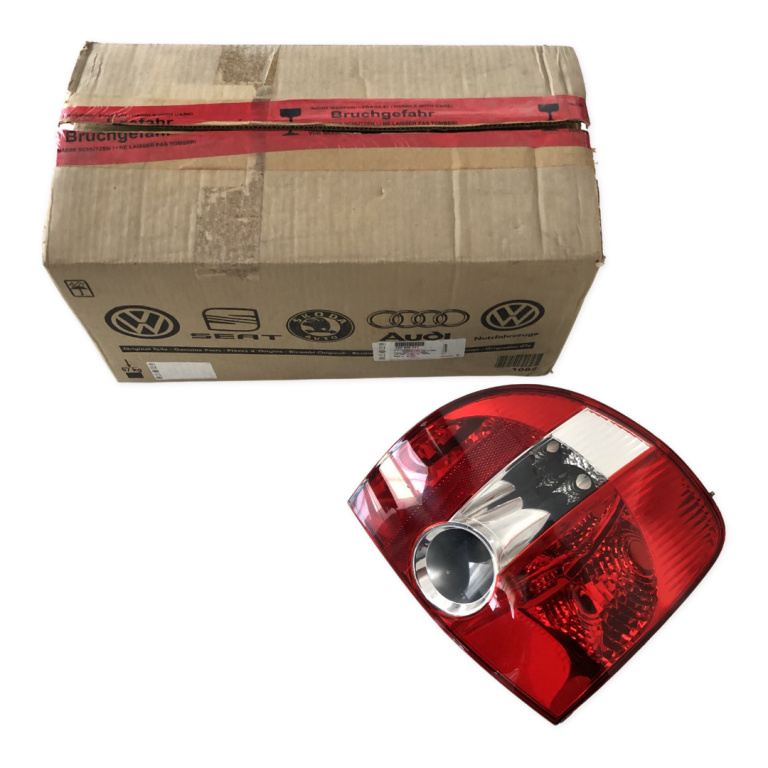 Lampa Spate Stanga Oe Volkswagen 5Z0945111