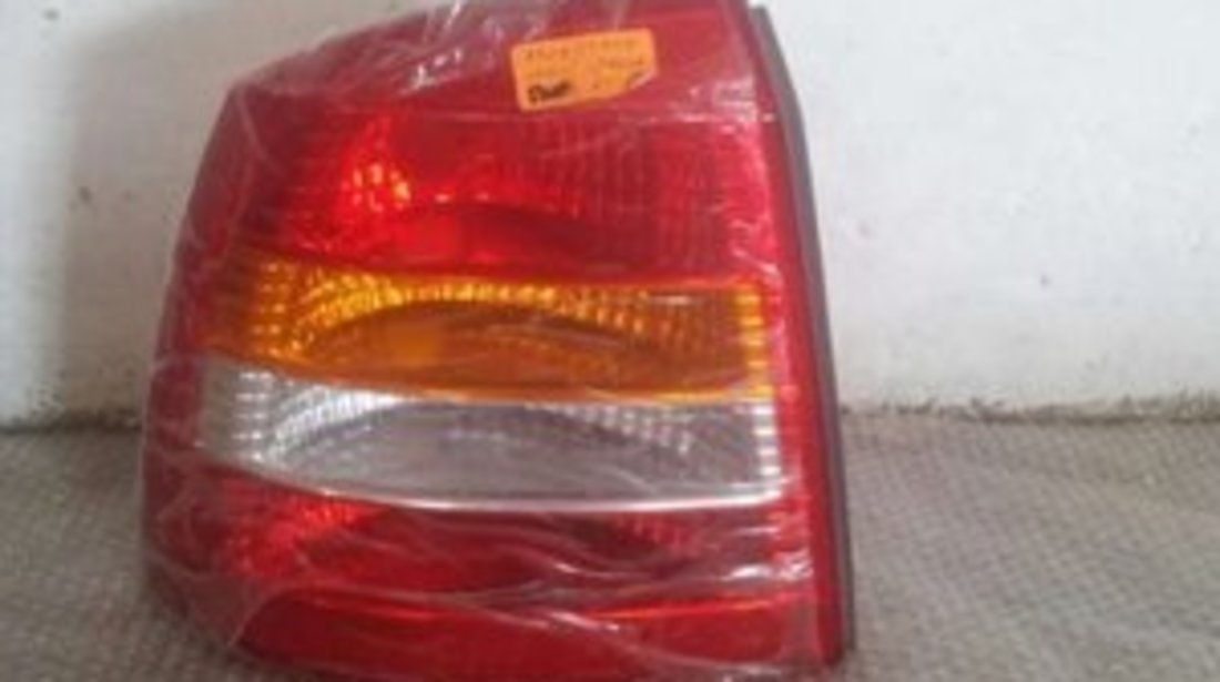 Lampa stanga spate Opel Astra g