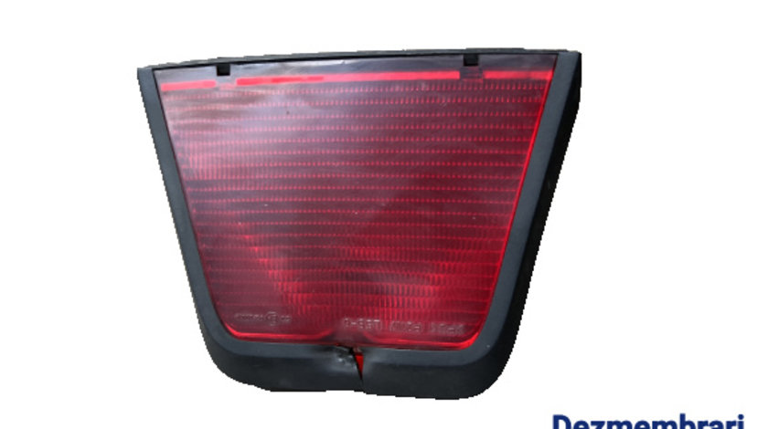 Lampa stop aditionala Dacia Logan [2004 - 2008] Sedan 1.4 MT (75 hp)