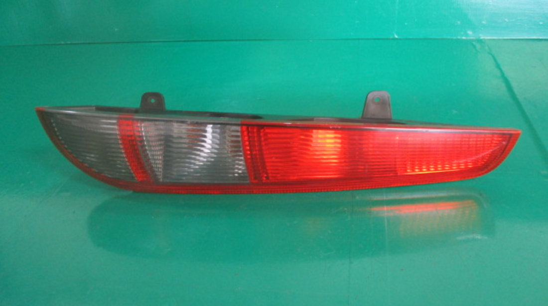 LAMPA / STOP DREAPTA FORD FOCUS 2 FAB. 2004 – 2010 ⭐⭐⭐⭐⭐