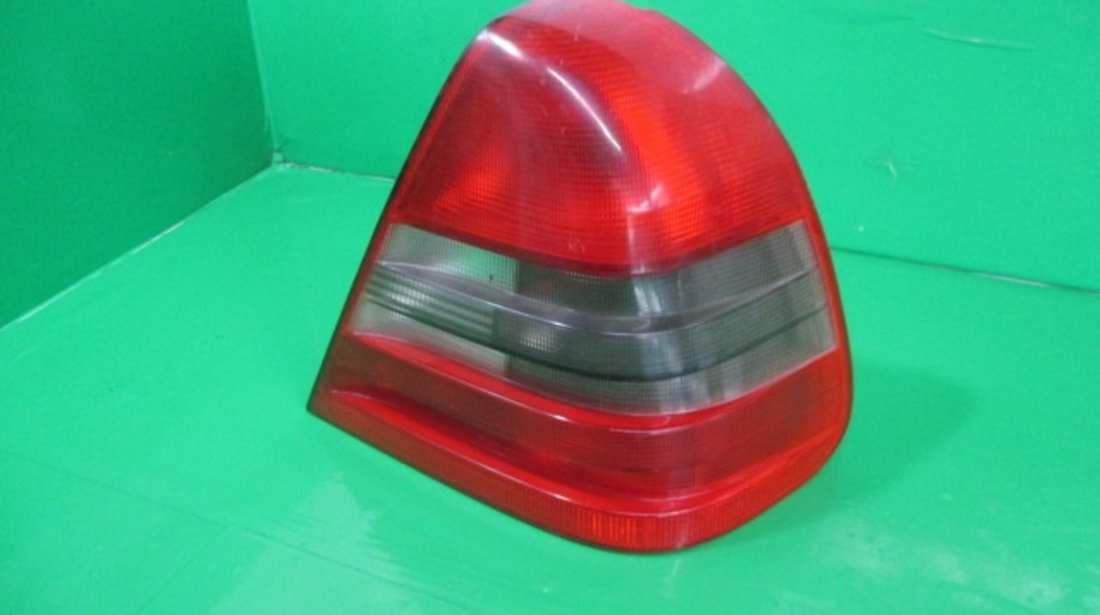 LAMPA / STOP DREAPTA MERCEDES C-CLASS W202 FAB. 1993-2001 COD 2028201264 R ⭐⭐⭐⭐⭐